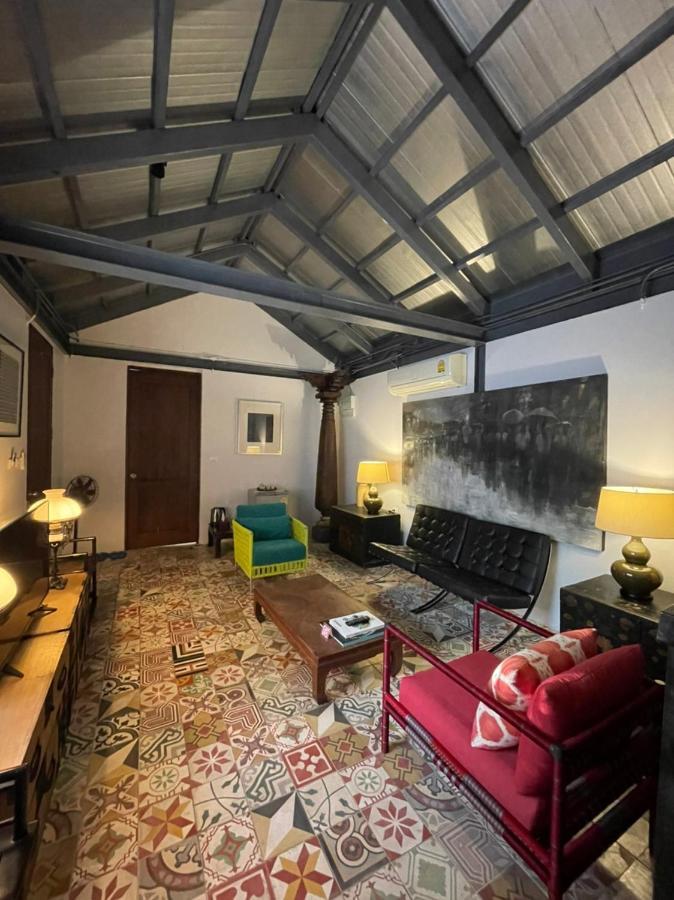 チエンマイ ジャリット ニーマン Bed & Breakfast エクステリア 写真