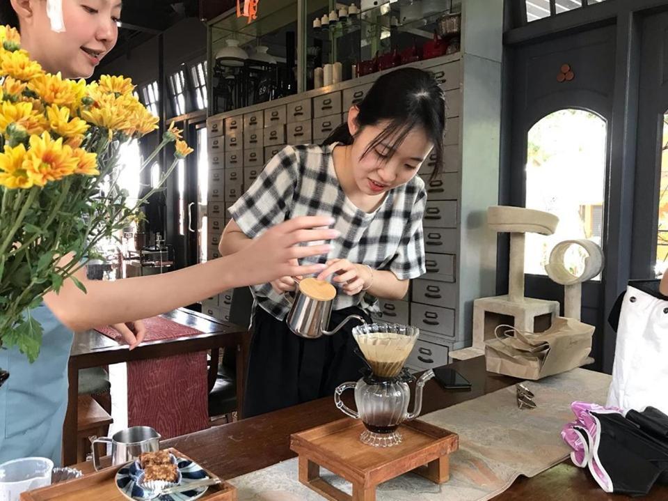 チエンマイ ジャリット ニーマン Bed & Breakfast エクステリア 写真